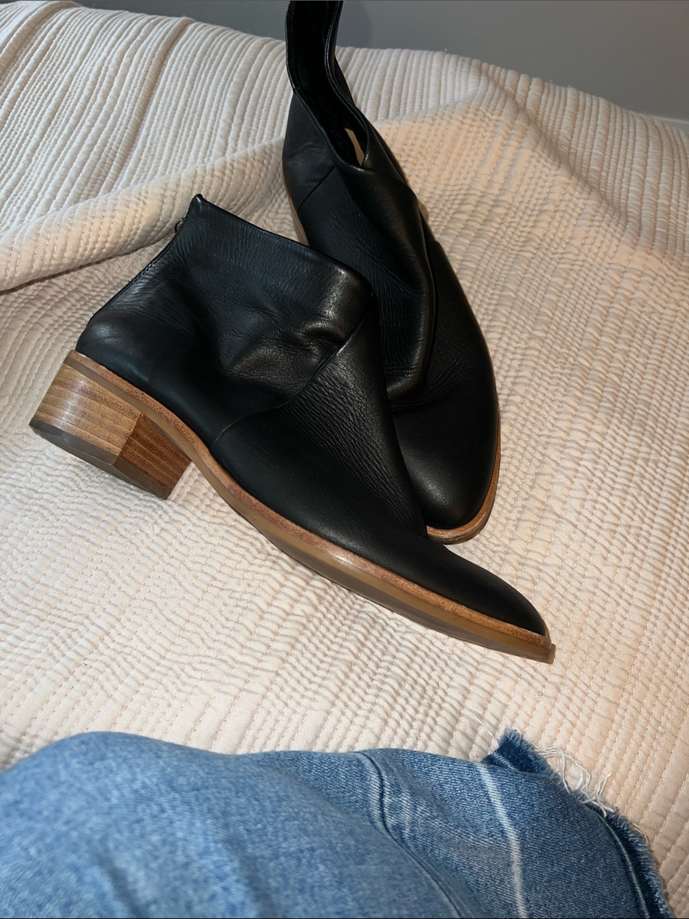Soludos Venetian Bootie - Picture 2 of 10